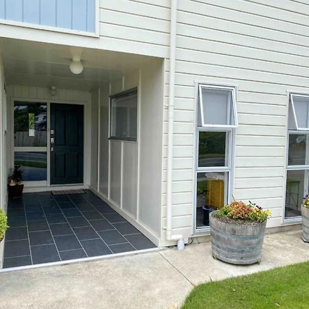 Whitby Pvt Room Pauatahanui Εξωτερικό φωτογραφία