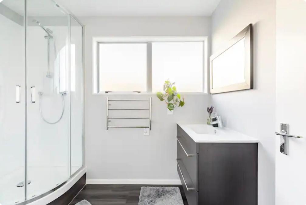 Whitby Pvt Room Pauatahanui Εξωτερικό φωτογραφία